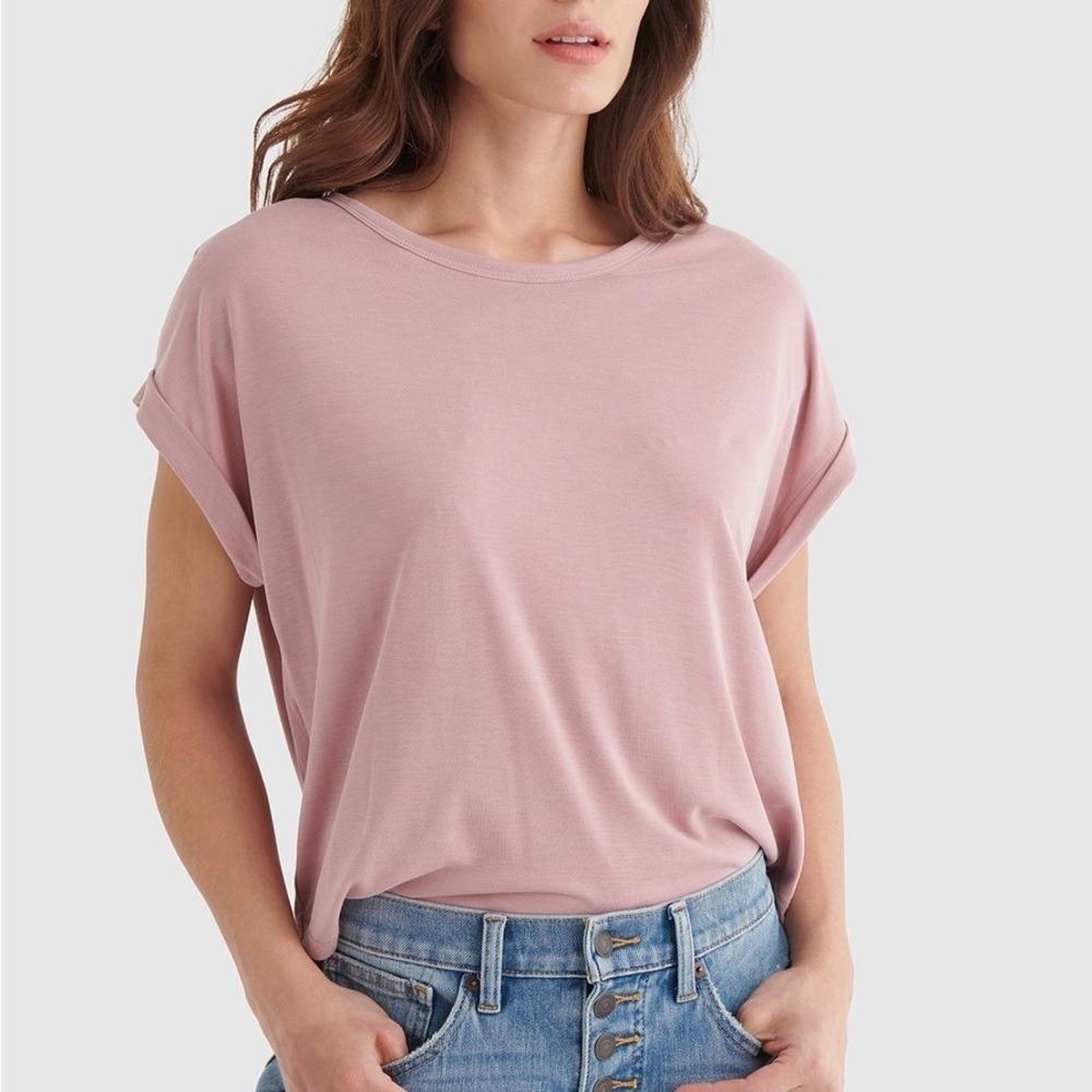 Lounge light pink shirt sleeve top crewneck soft